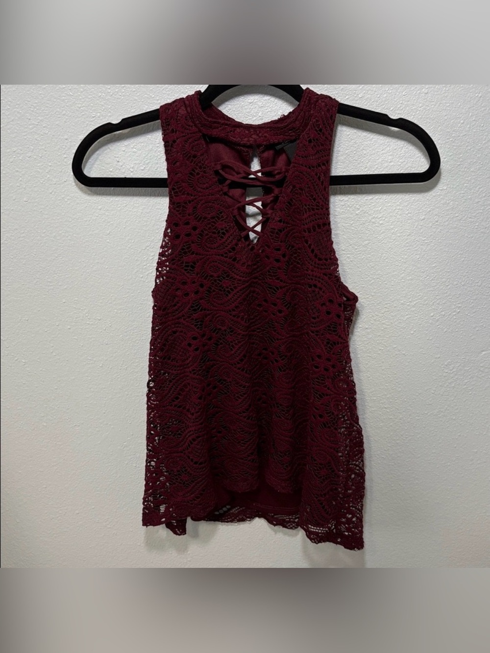 🛍 RUE-21 Burgundy lace halter top small